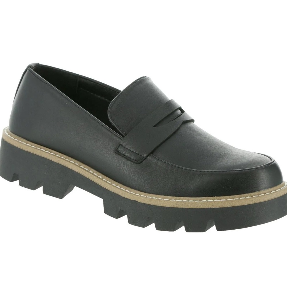 Chinese Laundry Black Loafers with Chunky Sole
